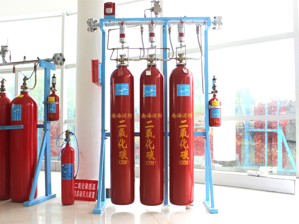 念海消防分享：高壓二氧化碳和干粉滅火器的區別